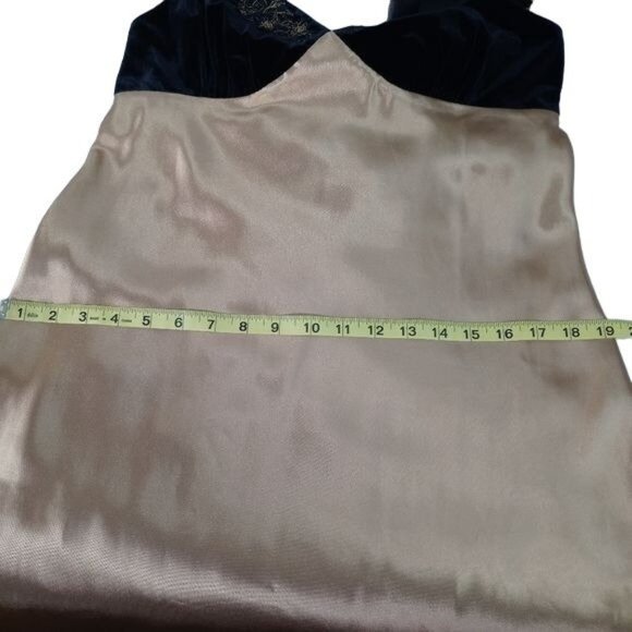 MORGAN TAYLOR INTIMATES WOMENS SMALL SATIN NIGHT SLIP GOLD BLACK VELVET - Picture 9 of 11